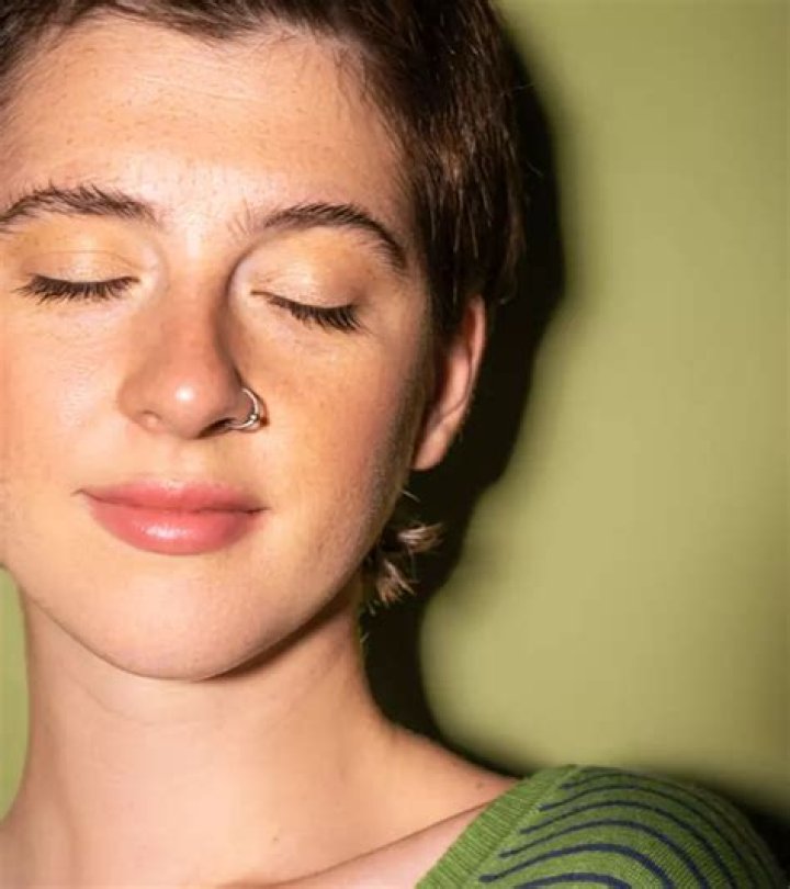 Can piercer change nose ring?
