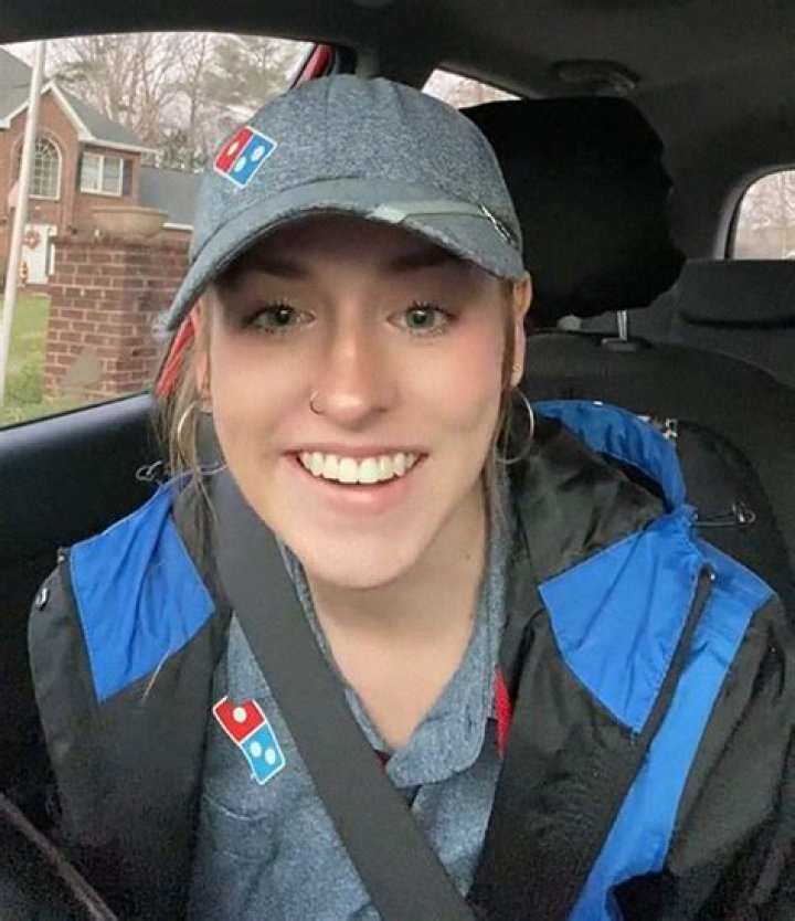 Do Dominos drivers get paid weekly?
