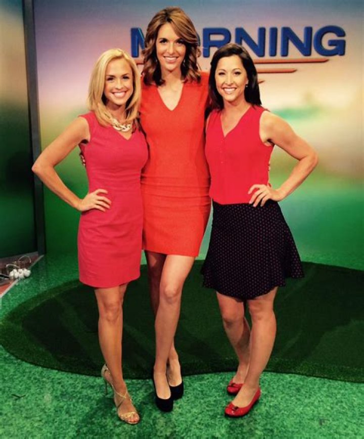 How tall is Cara Banks?