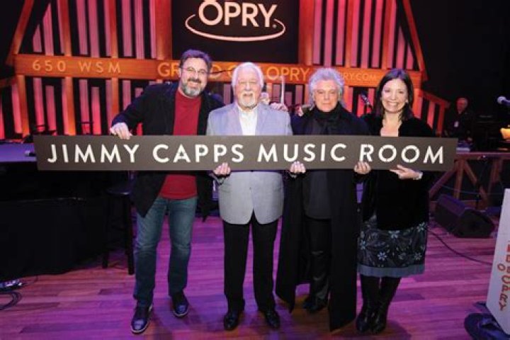 Is Jimmy Capps still living?