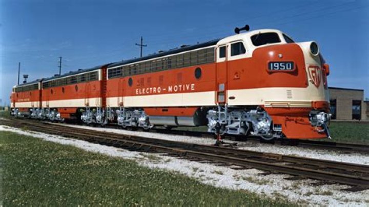 Where are ge locomotives built?